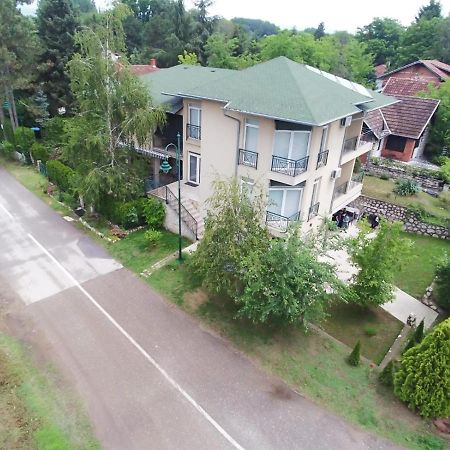Sobe Emilija 호텔 Veliko Gradište 외부 사진